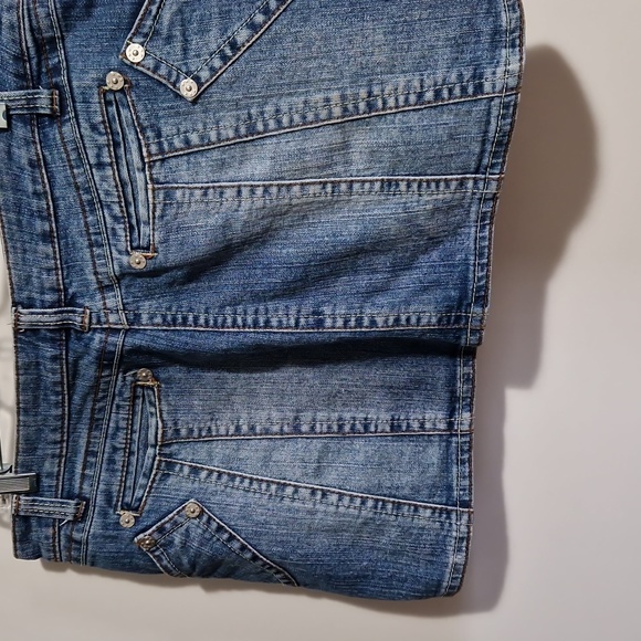 Denim mini skirt - Picture 2 of 4